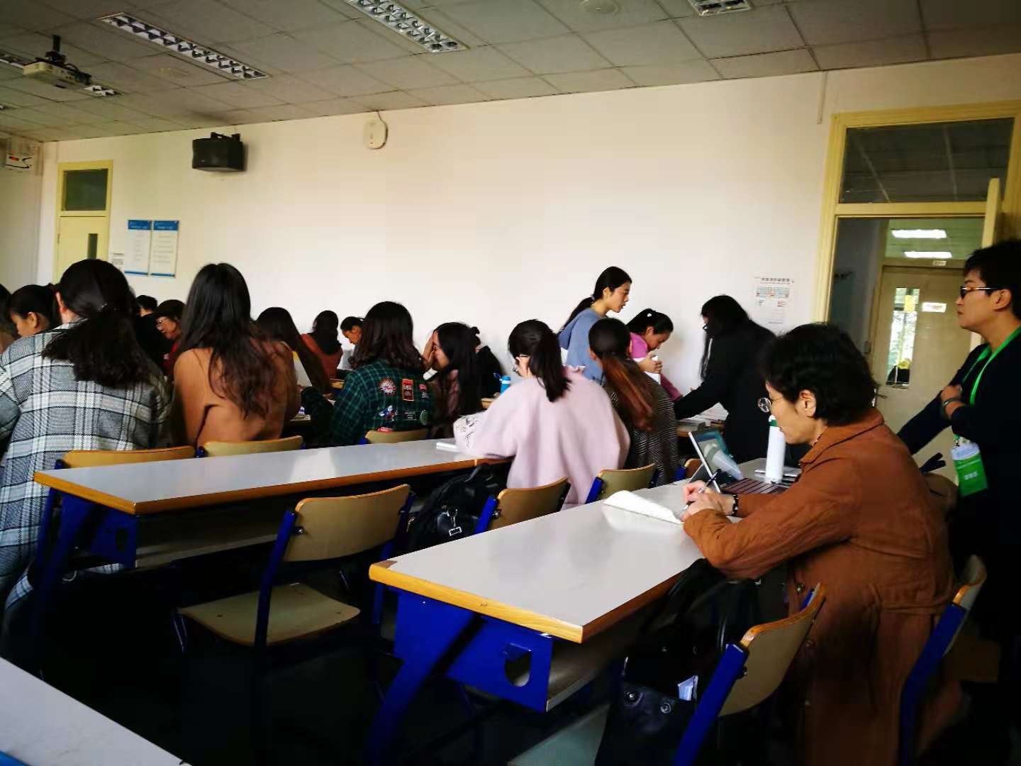 免费成人直播