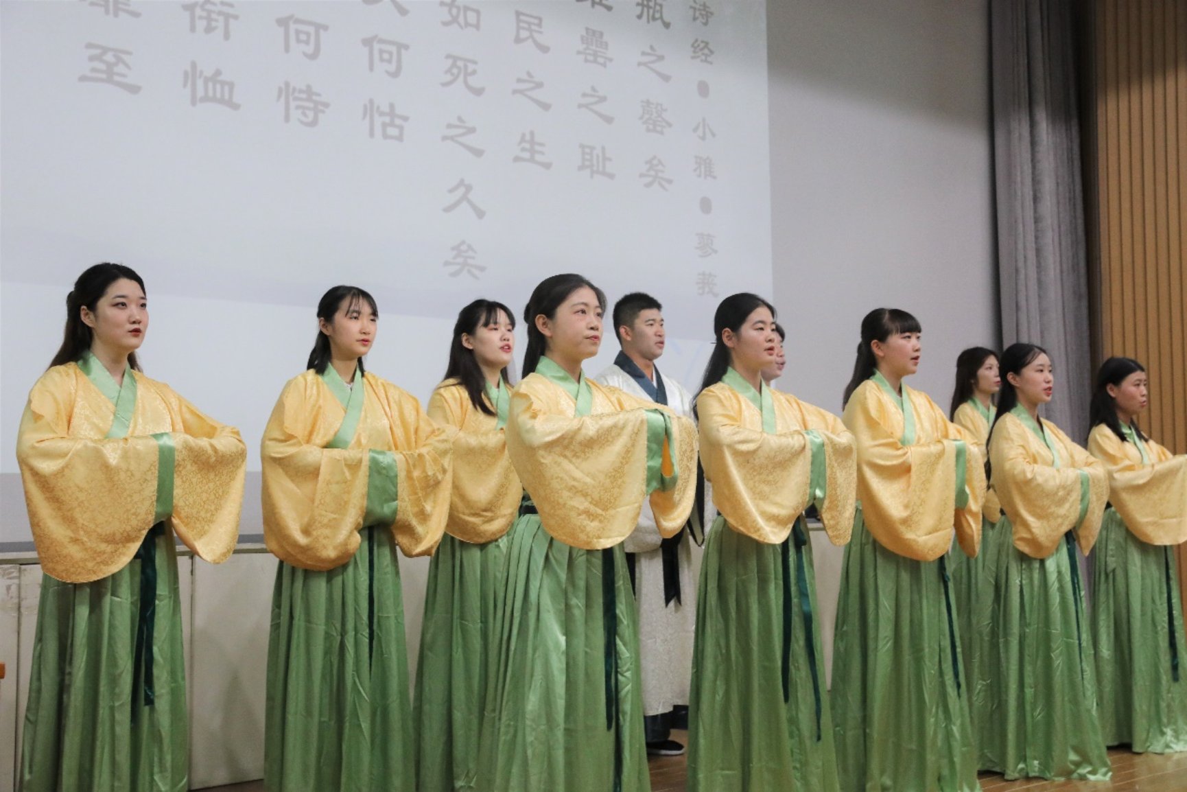 免费成人直播