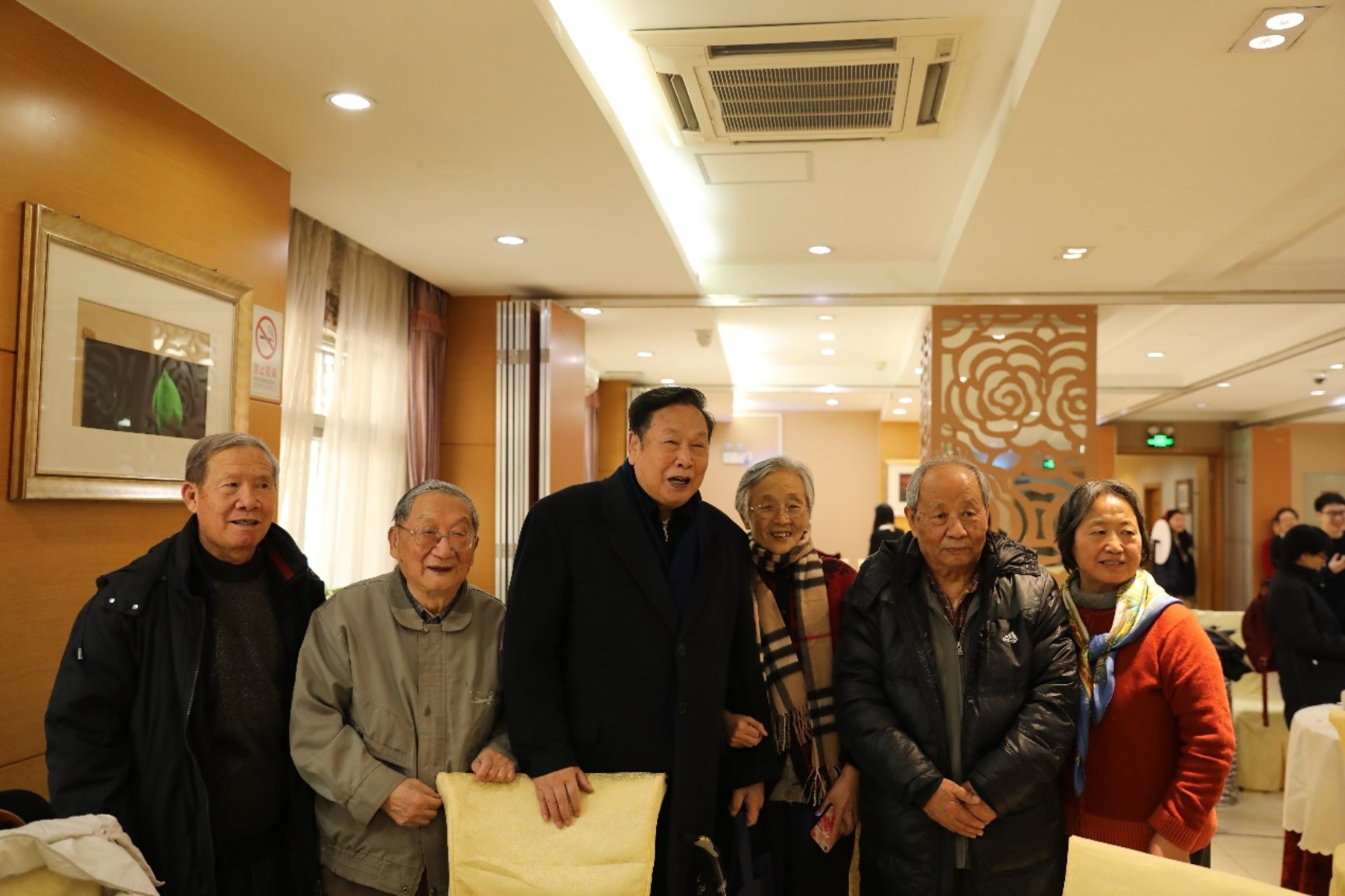 免费成人直播