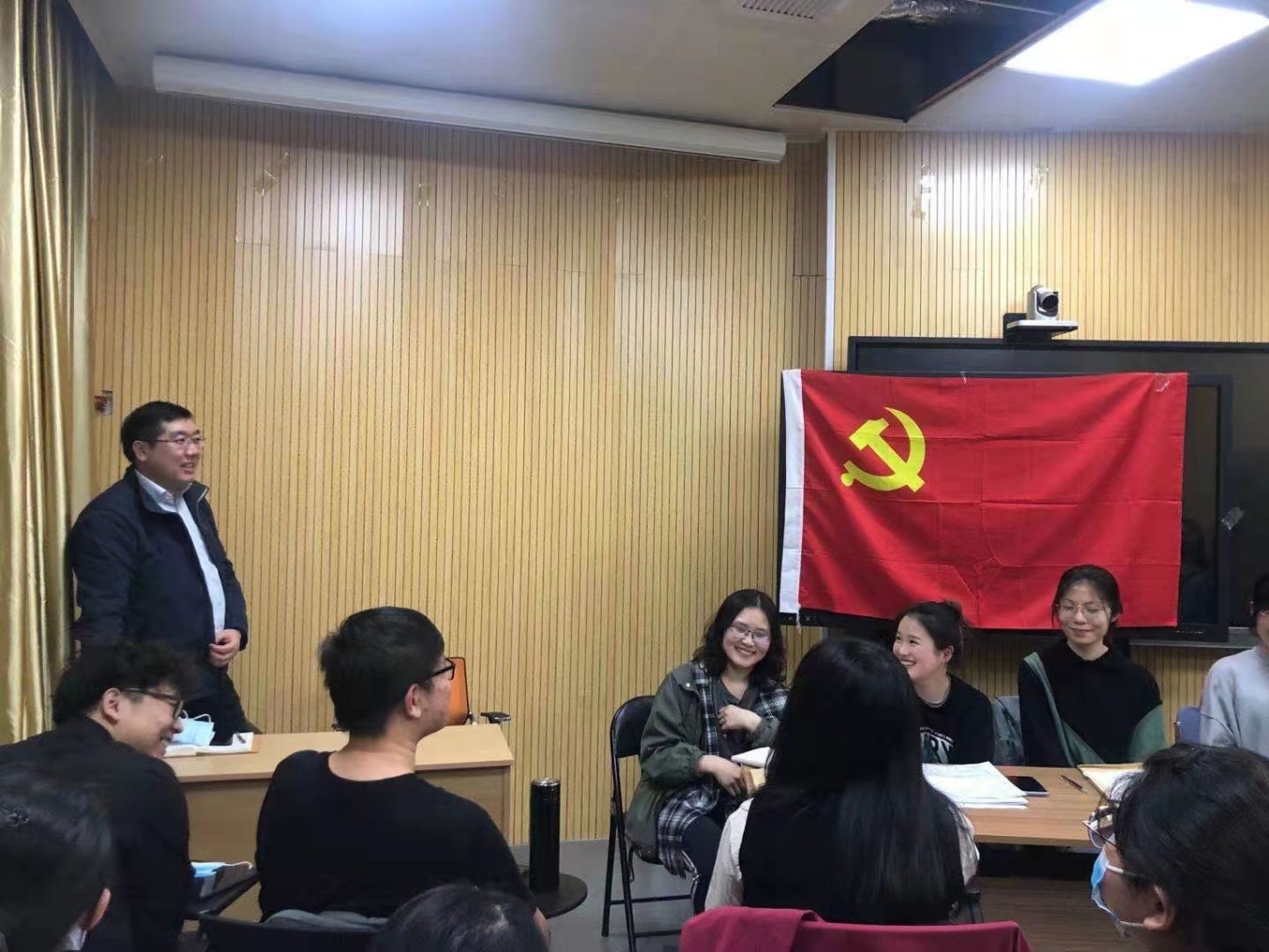 免费成人直播