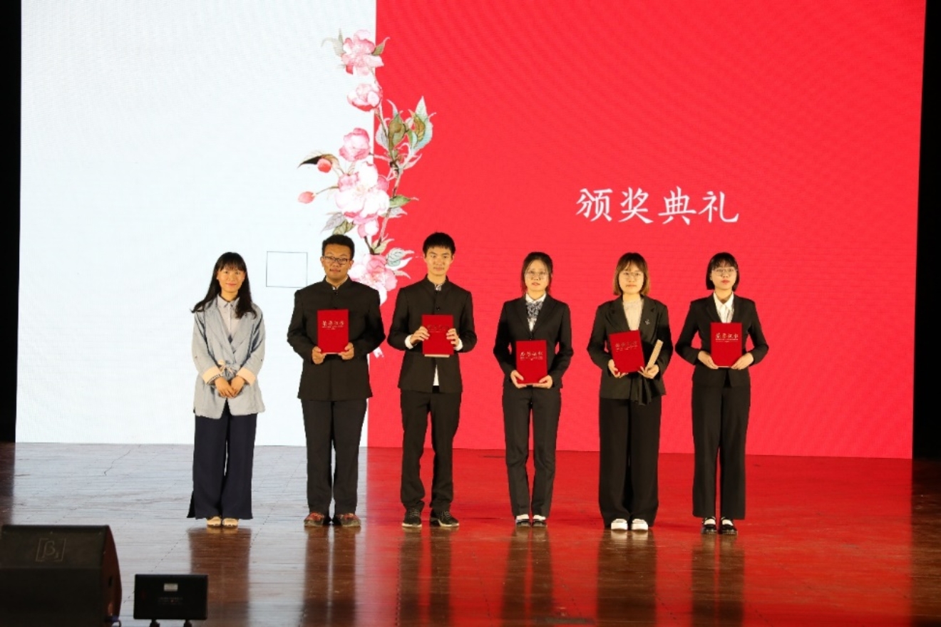 免费成人直播