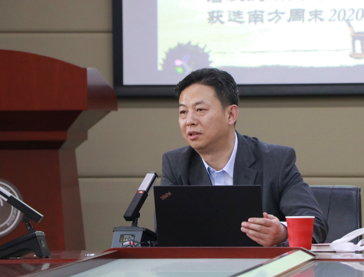 免费成人直播