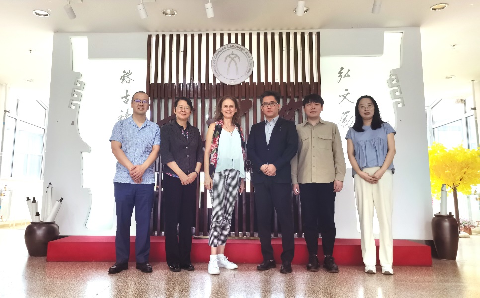 免费成人直播