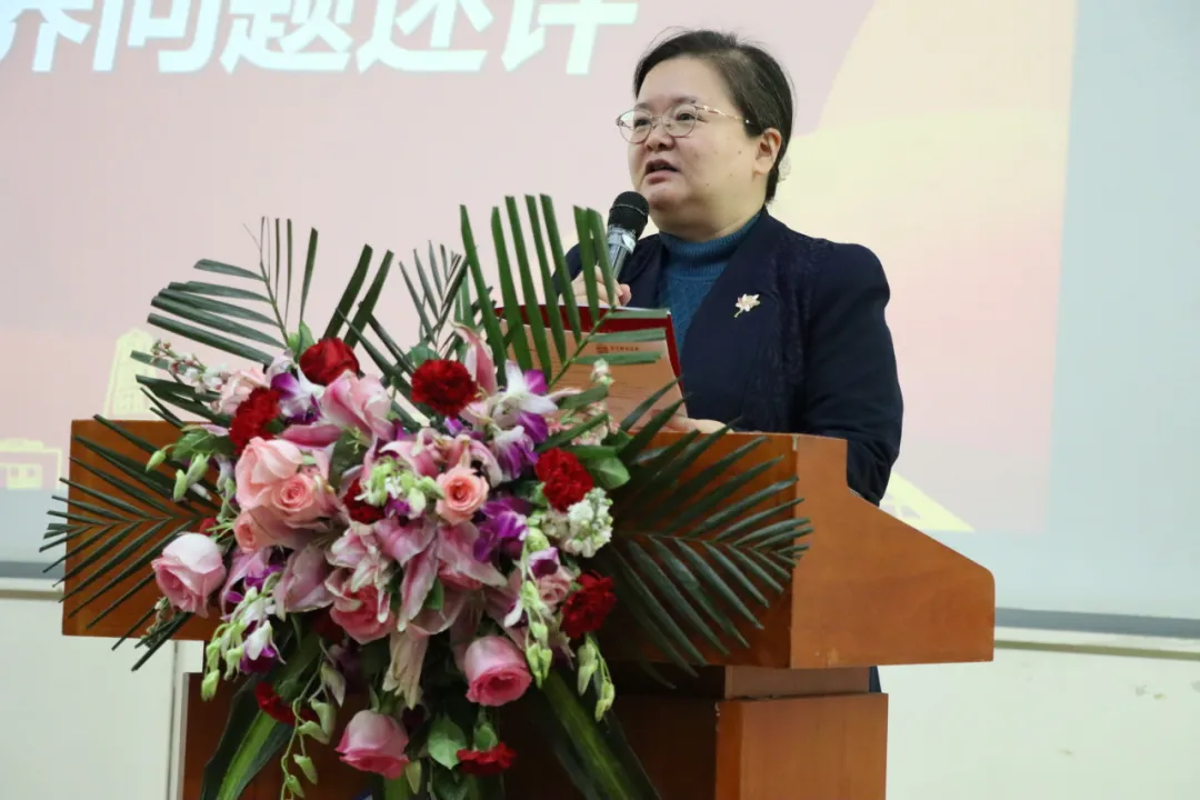 38免费成人直播
  易进副教授.jpg