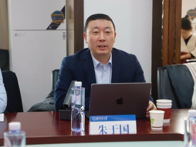 免费成人直播