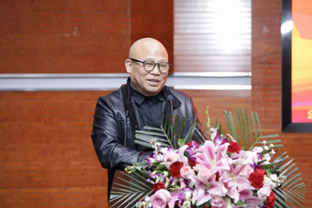 30免费成人直播
  张柠教授.jpg