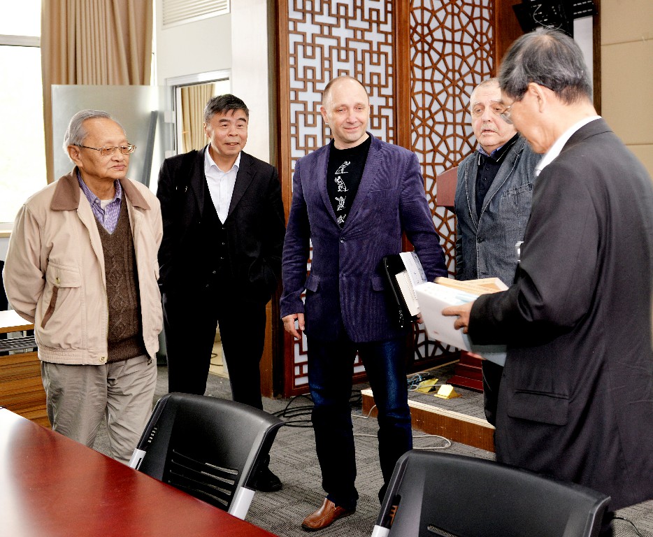 免费成人直播