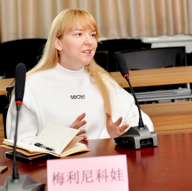 免费成人直播