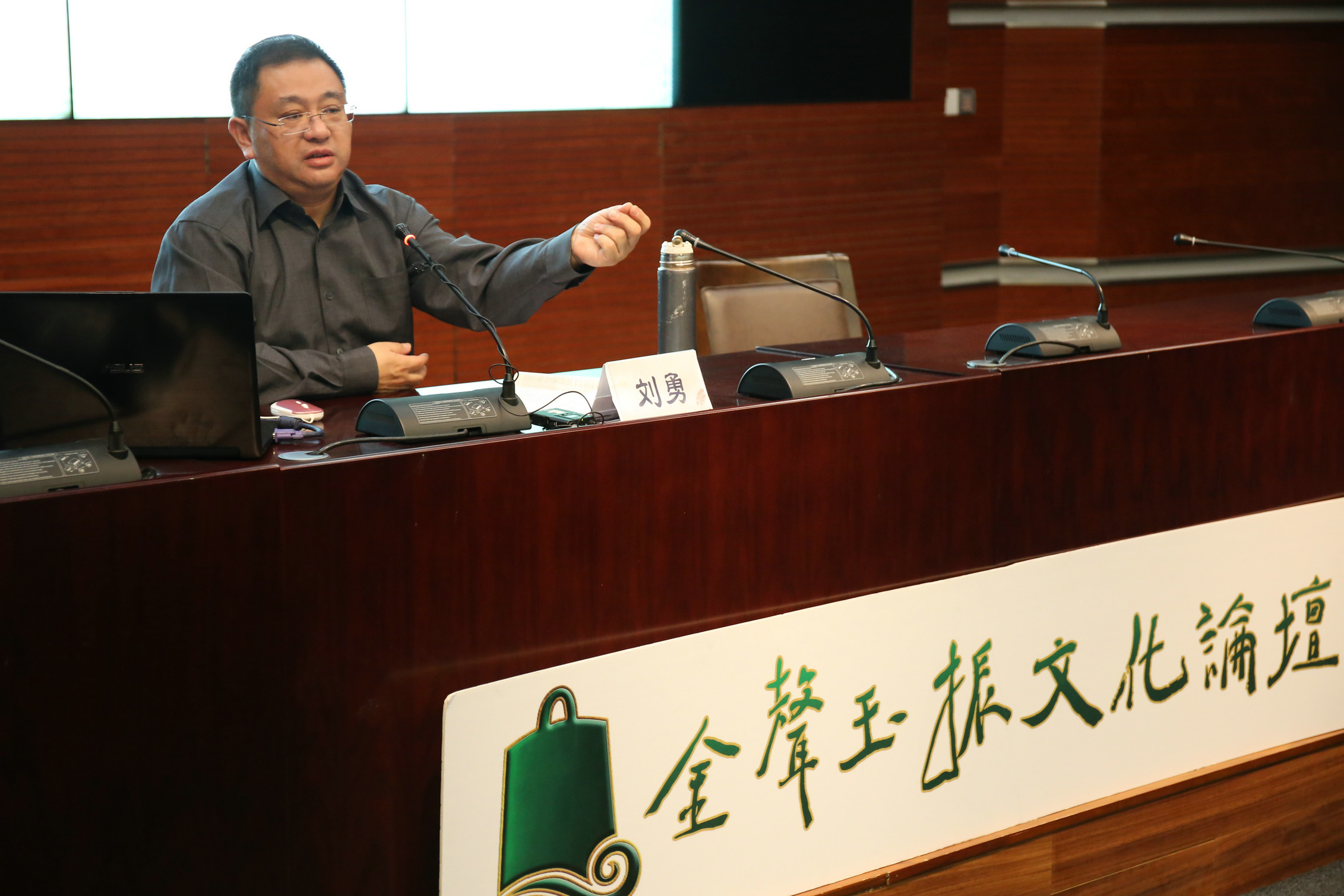 免费成人直播