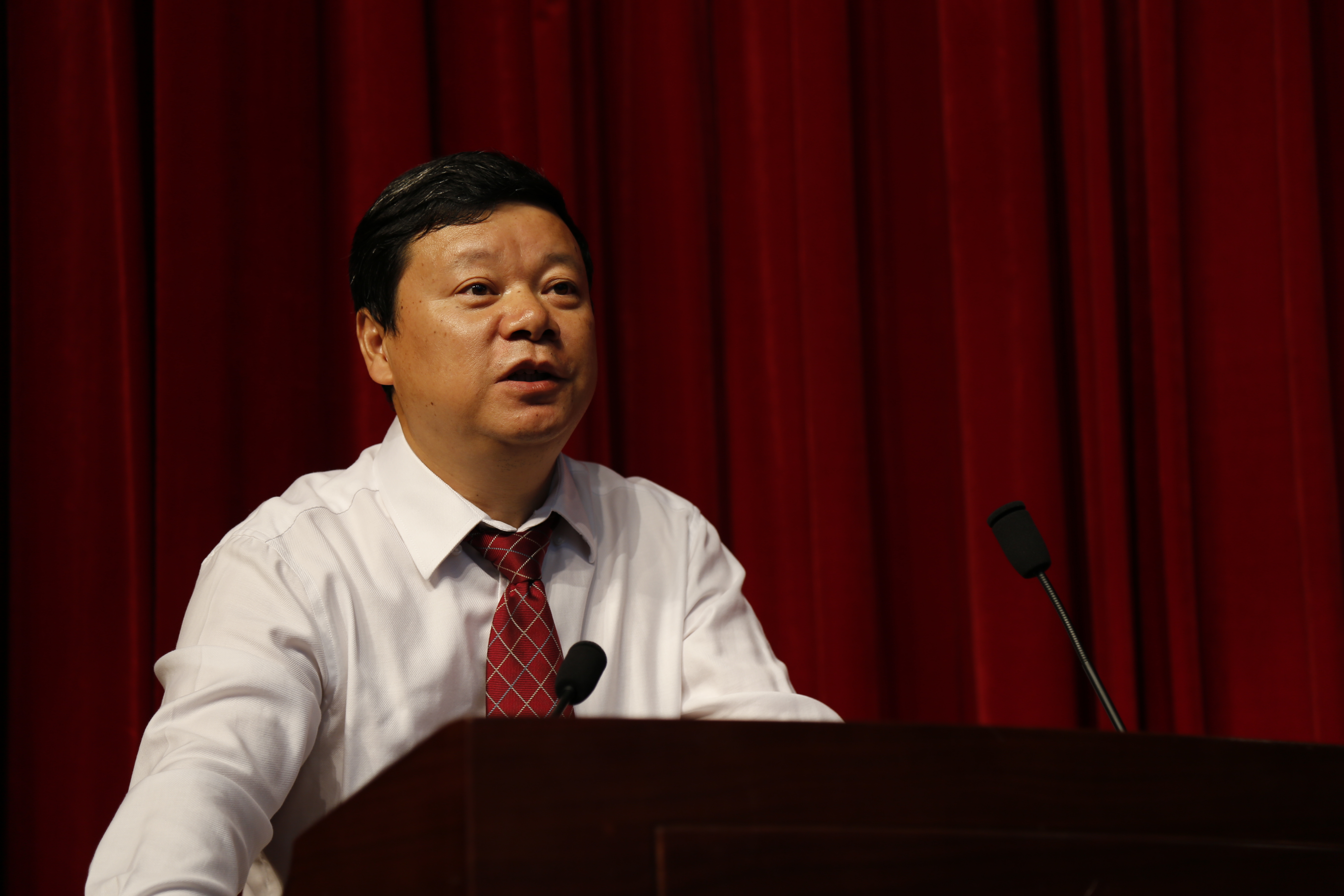 免费成人直播