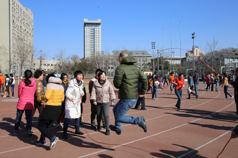 免费成人直播