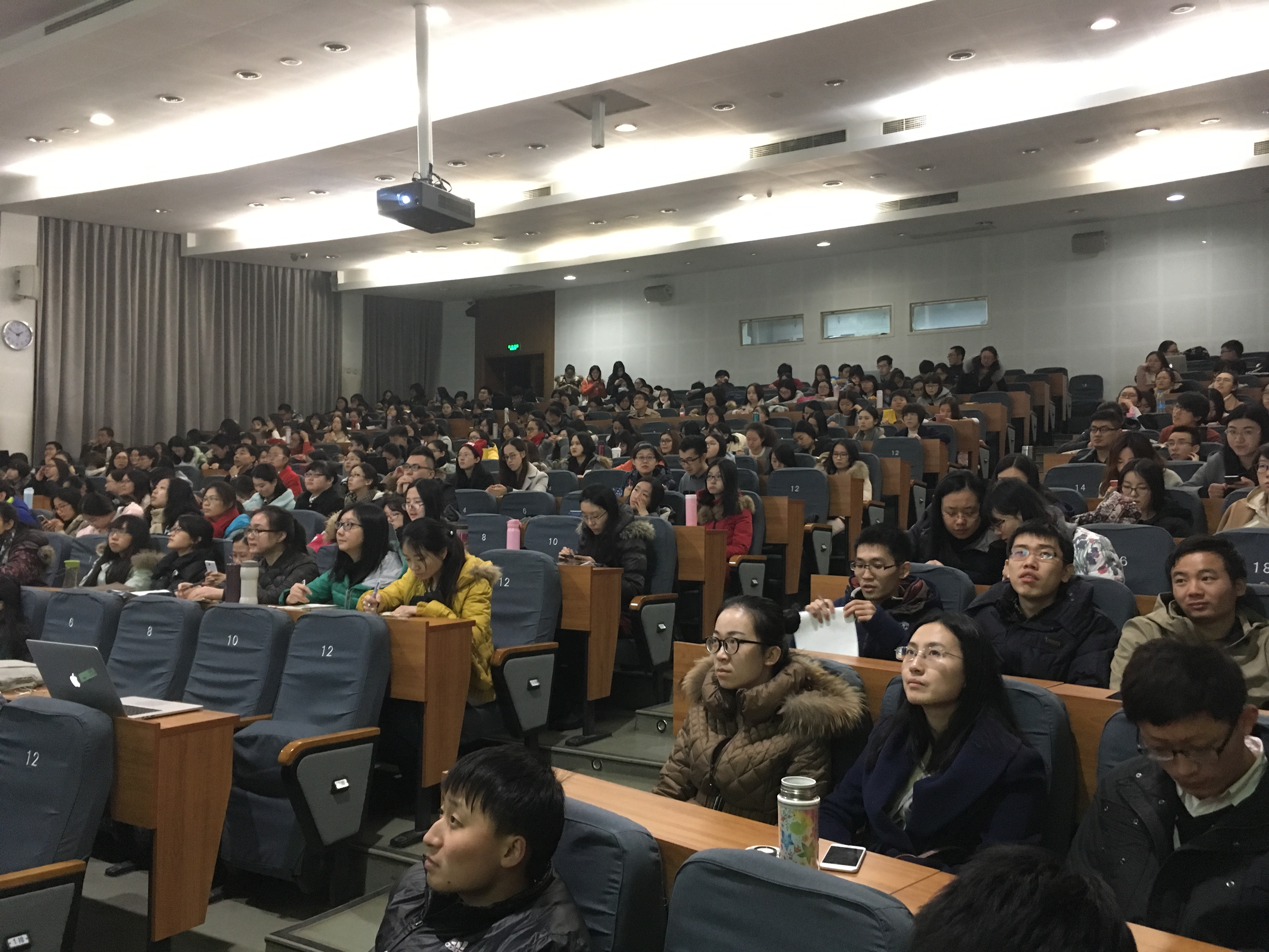 免费成人直播