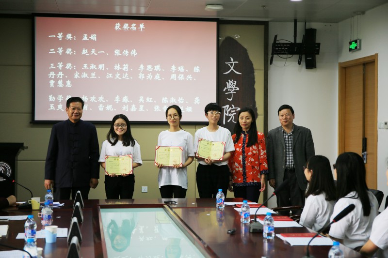 免费成人直播