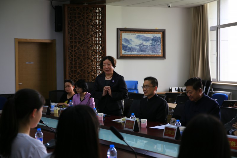 免费成人直播