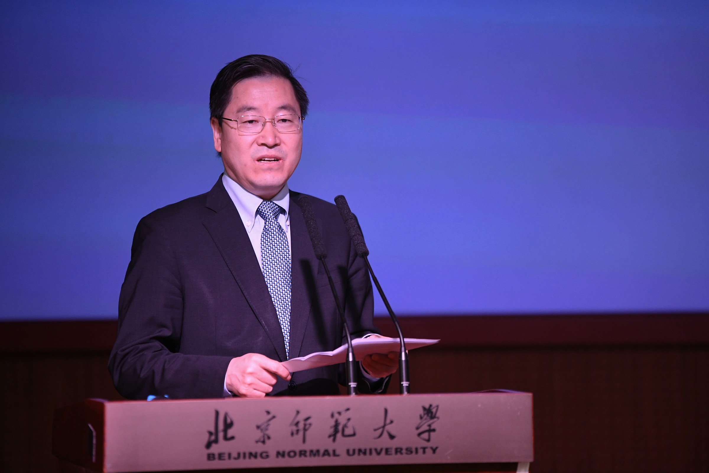 免费成人直播