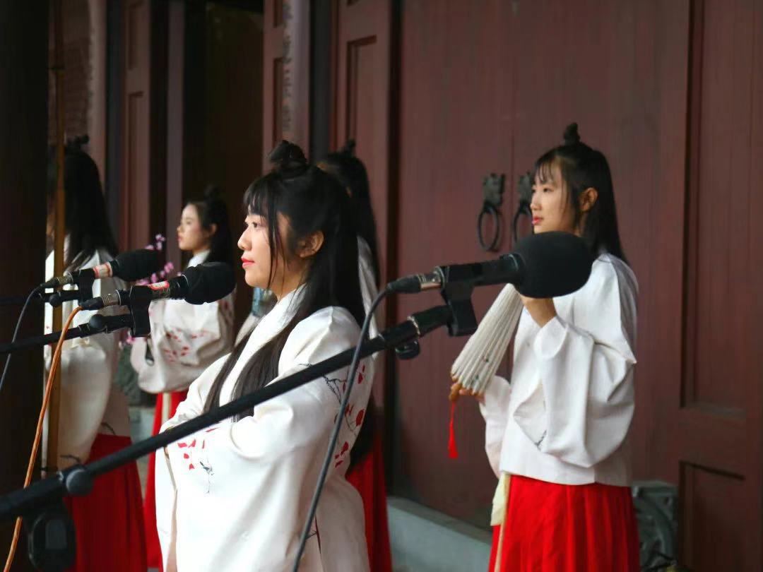 免费成人直播