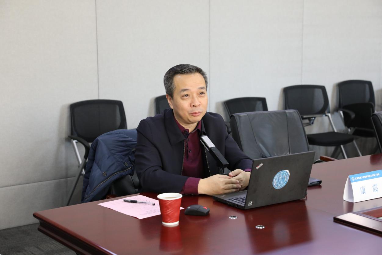 免费成人直播