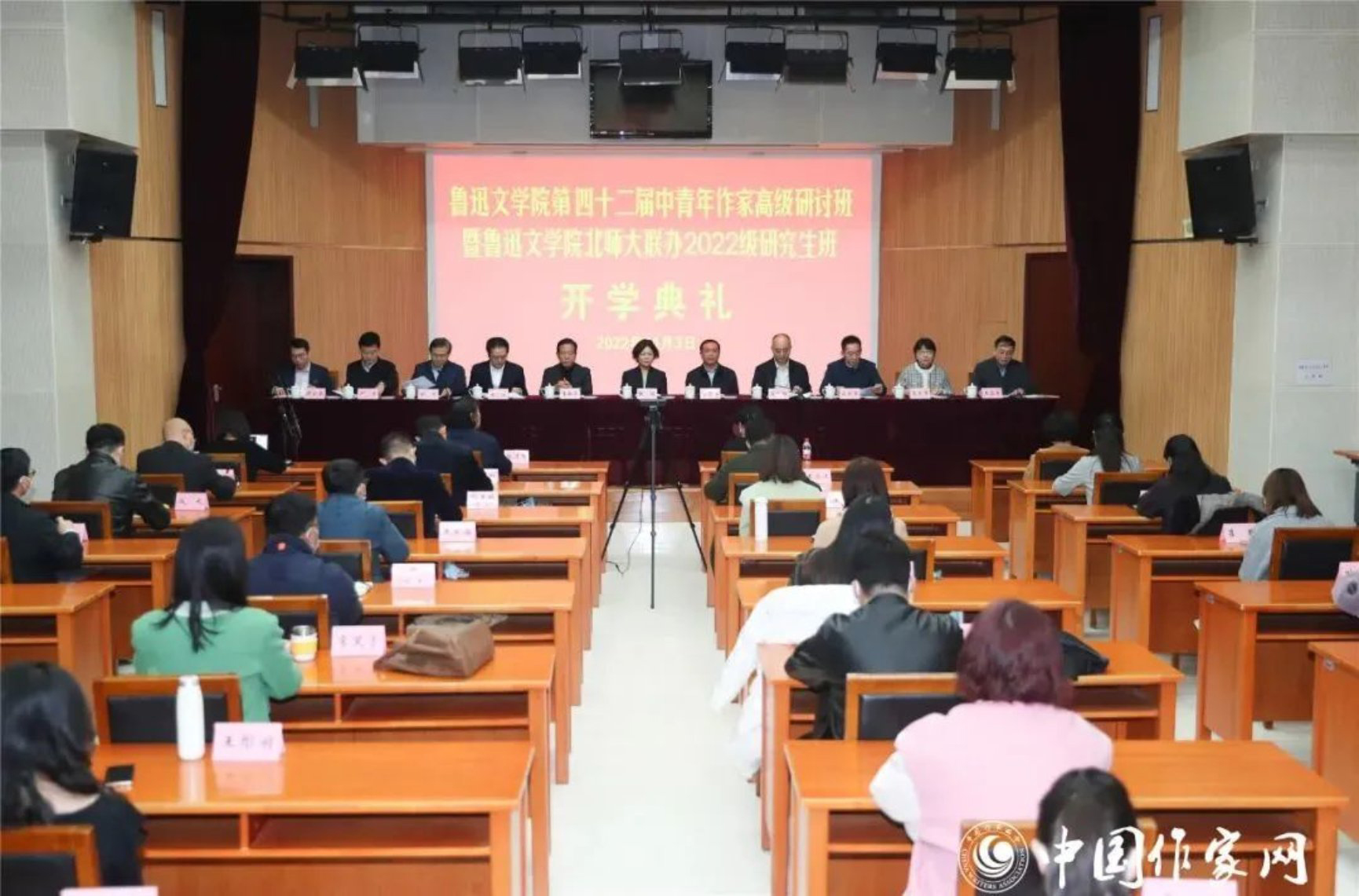 免费成人直播